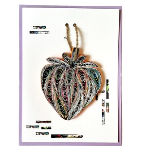 Carte d’ornement de quilling aux fraises, décor de ferme, invitation à une fête prénatale, collection de fruits