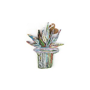 Pequeño adorno de papel suculento, reciclado, hecho a mano de revistas recicladas, regalo suculento de papel