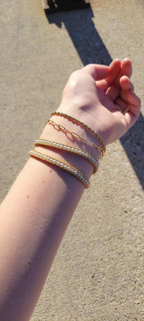 Gold mesh pearl wrap bracelet