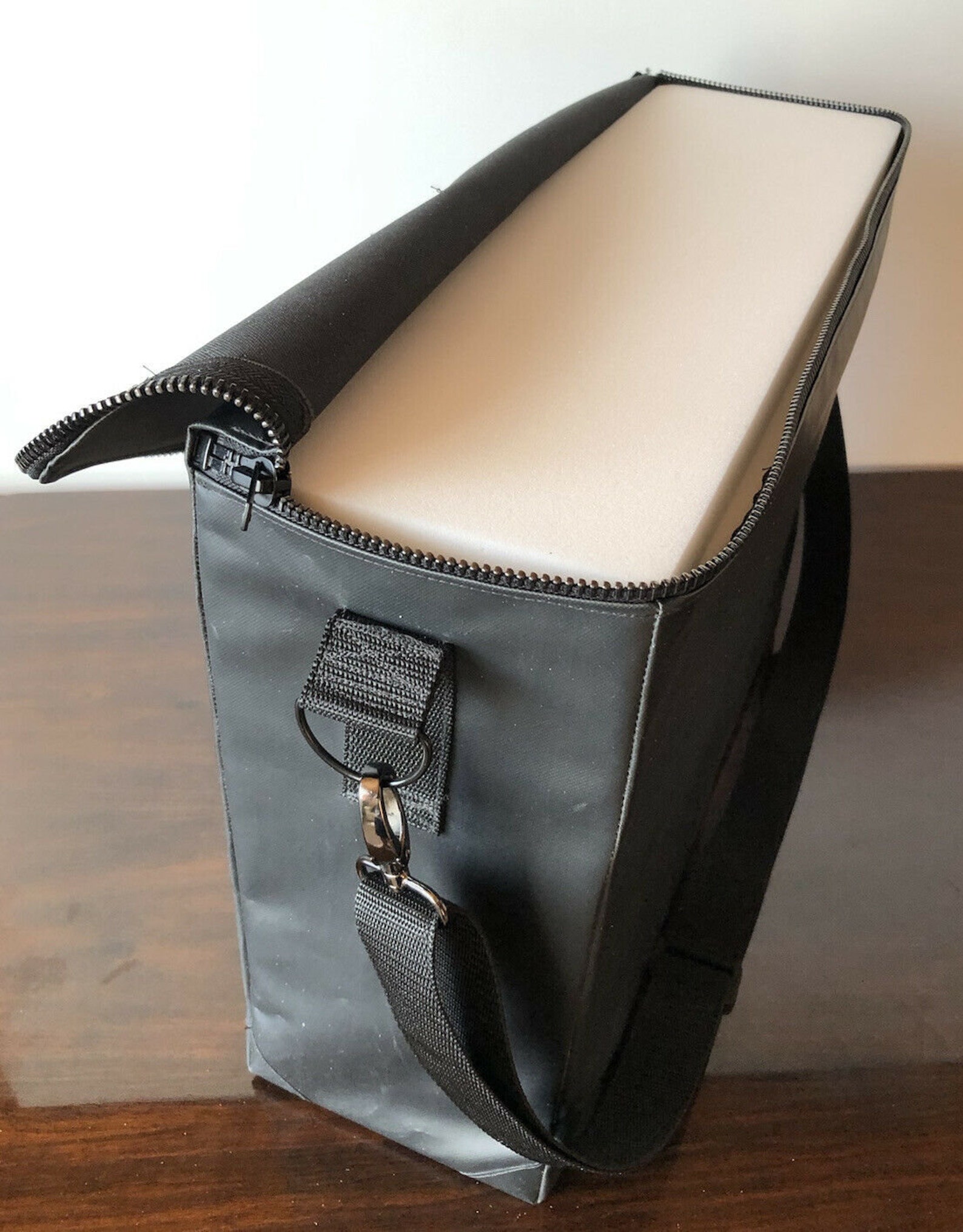 Avetor double screen/monitor carryon bag/ handluggage/ Etsy