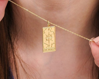 14K Gold Vermeil Tarot Card Necklace the World, Celestial Necklace, Tarot Card Charm, The World Card, Compass Necklace, Mothers Day Gifts