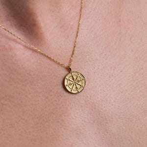 18K Gold Vermeil Compass Necklace, Graduation Necklace, Compass Pendant, Travel Jewelry, Compass Medallion Necklace, Graduation Gift