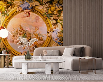 Può includere: Un moderno soggiorno con un ampio divano beige curvo, un tavolino in marmo e un tappeto fantasia. La stanza presenta un grande affresco a soffitto ornato e una parete verticale marrone. Vasi decorativi e tavolini completano lo spazio.