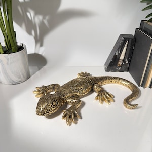 Gold Art Gecko | Golden Gecko Figurine | Decorative Inlay Gecko | Decorative Wall Gecko | Hanging Gecko | Table Top Gecko Figurine