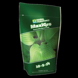 Peut inclure: Sac vert d'engrais pour plantes MaxiGro pour une croissance vigoureuse de General Hydroponics. Le sac présente une photo de feuilles vertes et le texte "10-5-14" et "Poids net 1 kg (2,2 lb)".