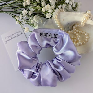 Cadeau personnalisé pour elle, cadeaux de demoiselle d'honneur pour proposition de mariage, chouchou lilas violet avec carte de proposition pour demoiselle d'honneur, cadeau unique pour la mariée