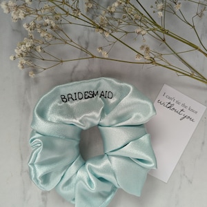 Chouchou personnalisé pour proposition de demoiselle d'honneur avec carte, chouchou monogramme pour enterrement de vie de jeune fille, cadeau de mariée personnalisé, vert menthe