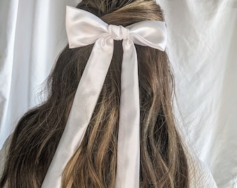 Personalized Satin Hair Bow for Bridesmaids Proposal Gift Box, Bride White Satin Long Bow with Alligator Clip, Custom Hair Scarf Sage Green