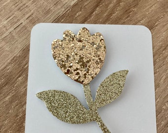 Glittery gold tulip brooch