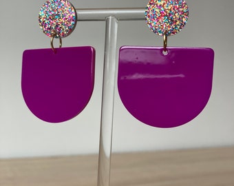 Boucles d’oreilles coeur demi-arches violet