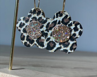 Pendientes aros flores leopardo