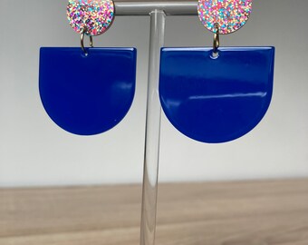 Boucles d’oreilles demi-arches bleu