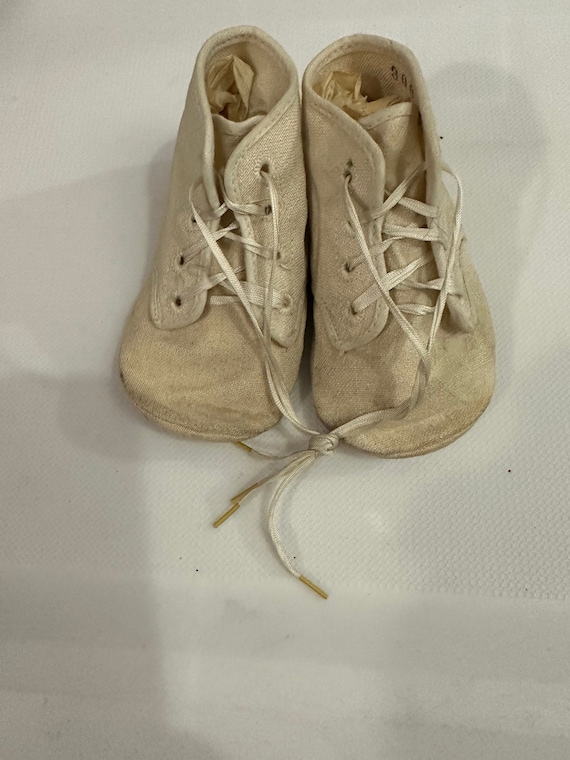 Baby deer 1960’s baby shoes