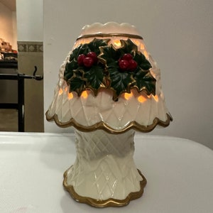 Vintage Christmas tea light holder