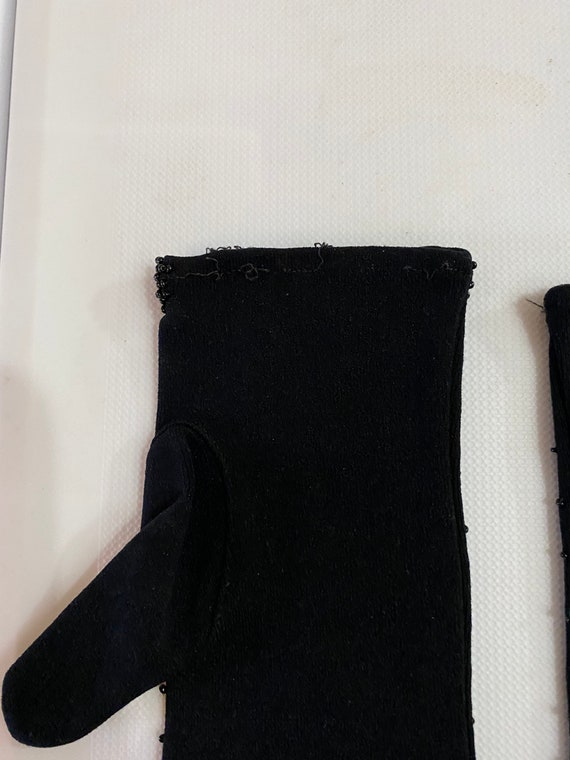 Vintage beaded gloves - image 4
