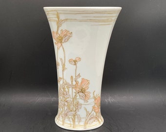 Vintage Kaiser Nadine Vase: Floral Design, West Germany