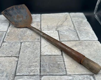 Vintage Rustic Spatula: Kitchen Display Piece