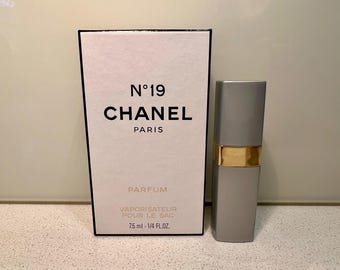 Vintage 1980s Chanel No 19 7.5 ml Parfum perfume