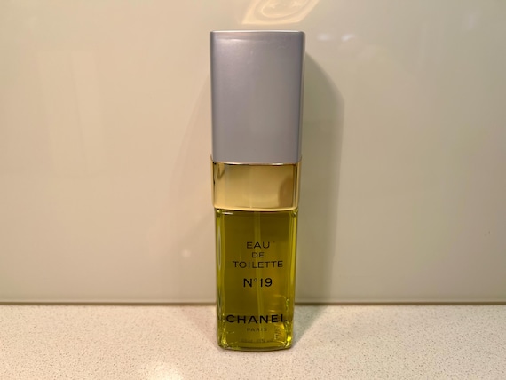 Vintage 1980s Chanel No 19 100 Ml EDT Perfume - Etsy