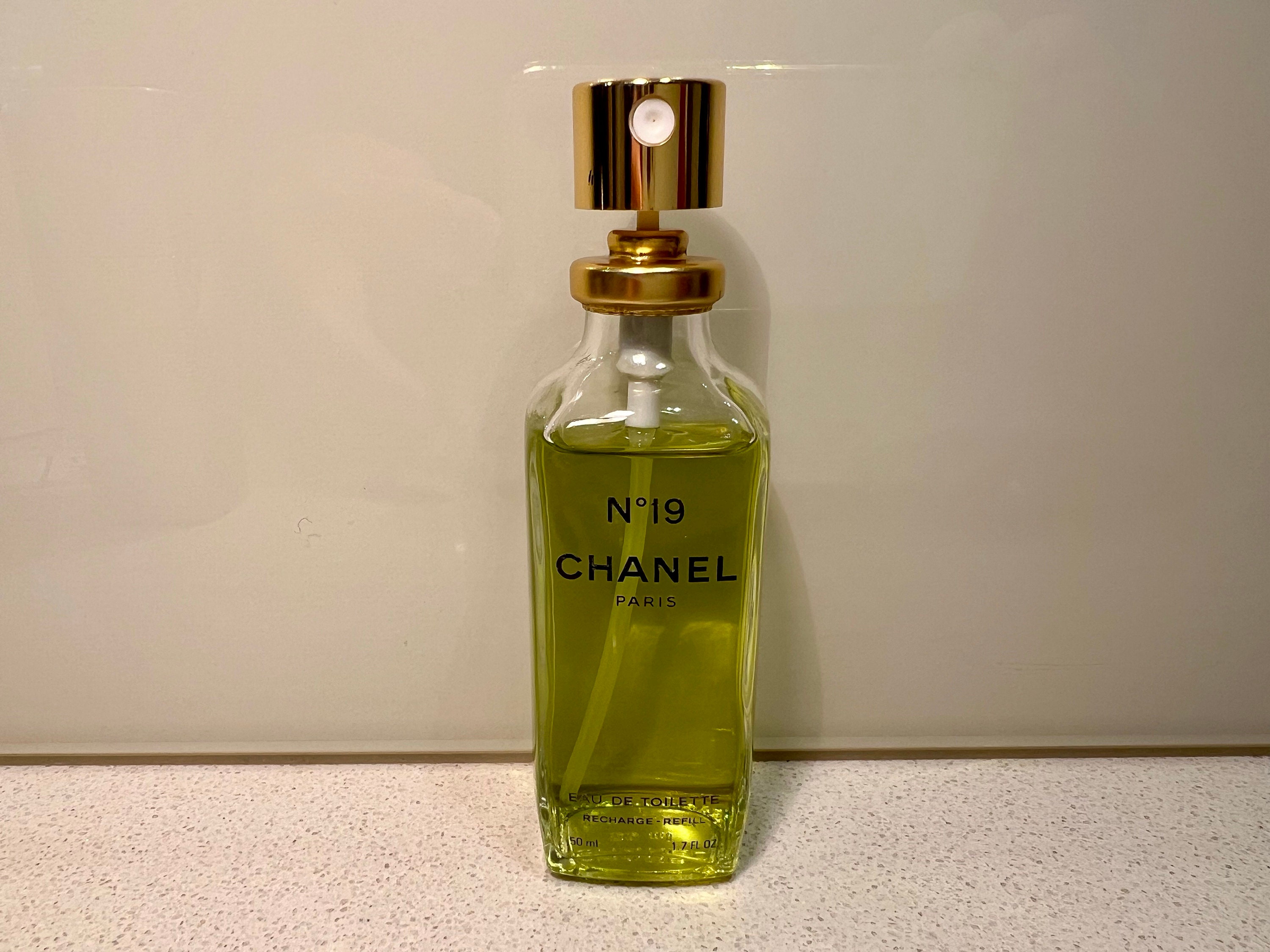 シャネル No.19 50ml vintage VTG Chanel No. 19 50ml Eau De Toilette Refillable Perfume