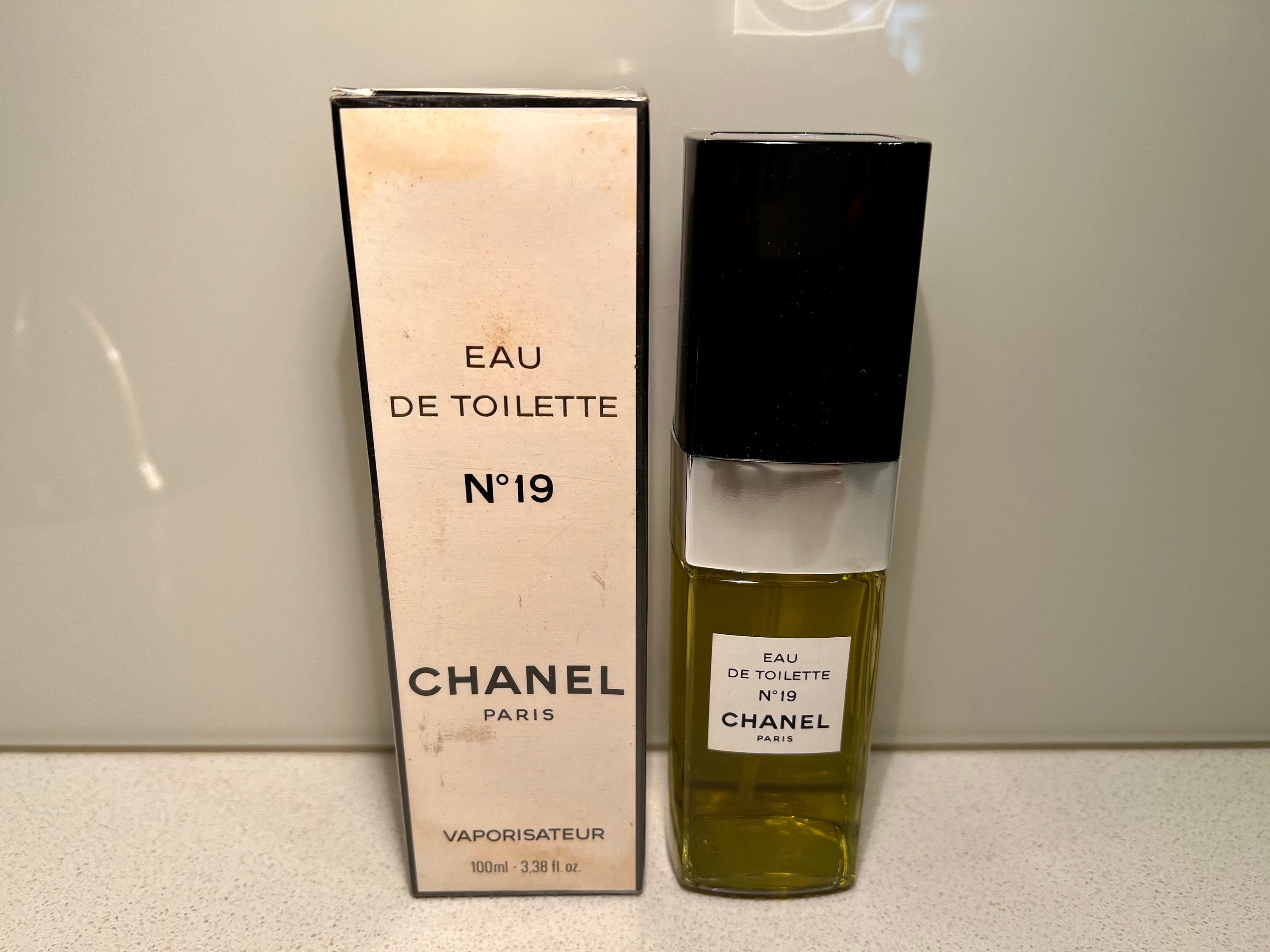 CHANEL Eau de Toilette N°19 100ml ヴィンテージ Vintage 1980s Chanel No 19 100 Ml EDT Perfume - Etsy