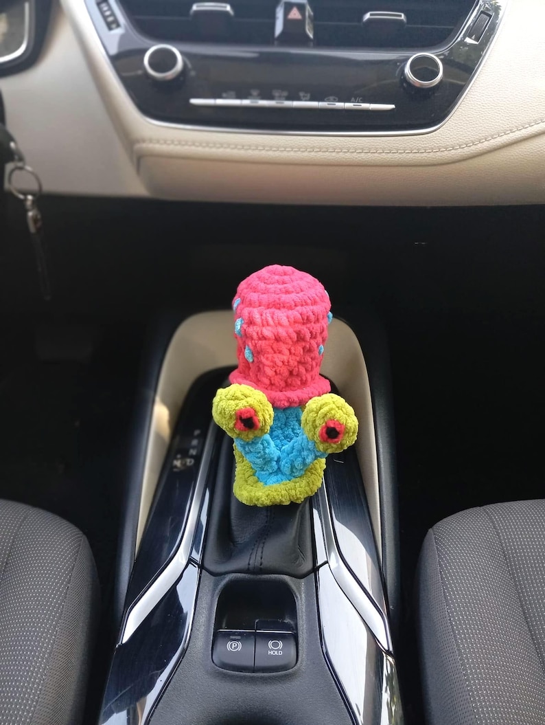 Copertura del cambio a forma di lumaca rosa carina, accessorio da appendere allo specchietto retrovisore, decorazione per auto viola, accessori per auto kawaii da ragazza, regalo per neo-patentata immagine 2