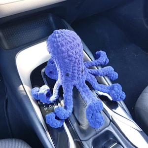 Crochet Octopus Car Shift Knob Cover: Navy Blue Car Accessory