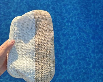 Raffia Clutch Bag with Hidden Frame, Unique Handmade Woven Straw Purse, White Beige Boho Handbag, Summer Evening Bag, Minimalist Neutral Bag
