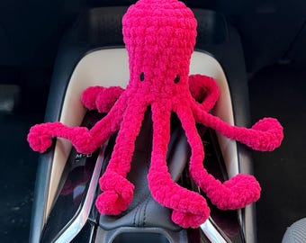 Fuchsia Girl Auto-Accessoires: Pinkfarbener gehäkelter Oktopus-Schalthebelbezug