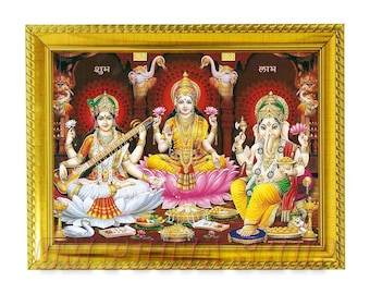 Fotografía de Lakshmi Ganesh Saraswati en marco dorado, decoración para el hogar (15x20 cm) - Tienda Om Pooja