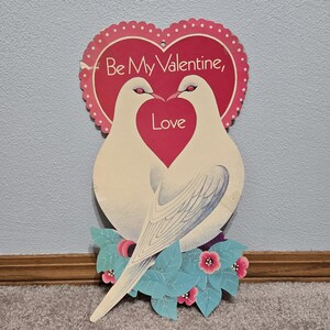 Pájaros del amor troquelados de cartón vintage para San Valentín. Sé mi Valentín.