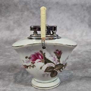 Vintage Moss Rose Japanese Porcelain Table Lighter