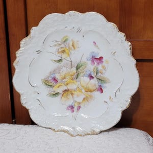 Vintage Decorative Plate Floral Gold White Decor Spring Flower