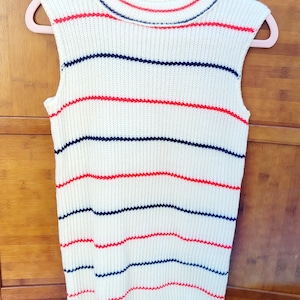 Vintage Sleeveless Sweater Top White Stripe 100% Acrylic