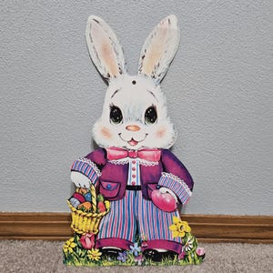 Conejito de Pascua troquelado en cartón para decorar con huevos de Pascua