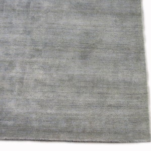 5X8 Silk Modern Handmade Area Rug Light-Green Contemporary Carpet (5&#39;1&quot; x 8&#39;)