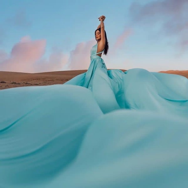 Robe longue volante | Robe volante pour séance photo | Robe de soirée fluide en satin avec traine longue et robe volante Santorin Robe de fiançailles avant le mariage