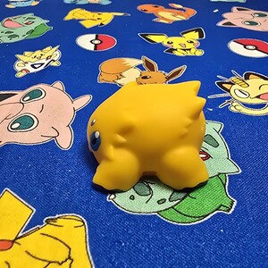 Pokemon Joltik Figure Finger Puppet 2002 Nintendo Bandai PVC Vintage Japan USA image 2