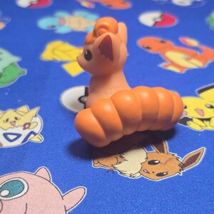 Pokemon Vulpix Figure Finger Puppet 2024 Nintendo Bandai PVC Japan Vintage USA image 2
