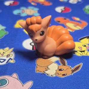 Pokemon Vulpix Figure Finger Puppet 2024 Nintendo Bandai PVC Japan Vintage USA image 1