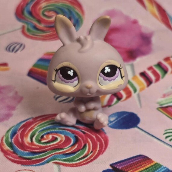 Littlest Pet Shop Authentic LPS #667 Bunny Rabbit Dwarf Baby