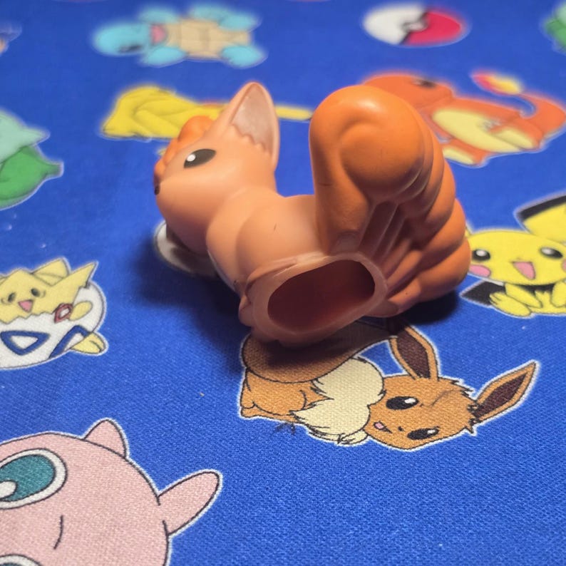 Pokemon Vulpix Figure Finger Puppet 2024 Nintendo Bandai PVC Japan Vintage USA image 5