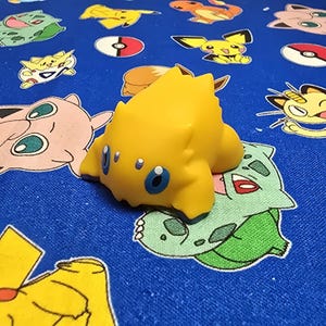 Pokemon Joltik Figure Finger Puppet 2002 Nintendo Bandai PVC Vintage Japan USA image 1