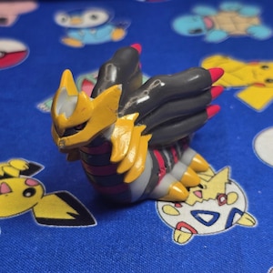 ギラティナ　モデル フィギュア ① Giratina figure - Etsy 日本