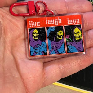 Live Laugh Love Skeletor 2 "Glitter Epoxy Acryl Anhänger Schlüsselanhänger Masters of the Universe