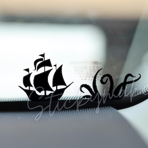 2 枚セット: 海賊船とクラーケンのイースターエッグ デカール | 冒険好きのためのユニークな隠しステッカー! ウィンドウ ステッカー 海賊