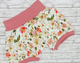 Shorts with roses - flowers - old pink - super comfortable made of jersey - short pump pants - summer pants - shorts - thin pants