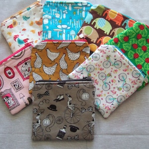 Handmade Fabric Coin Purse, Coin Pouch, Handmade Zipper Purse, Money Purse, Earphone Storage