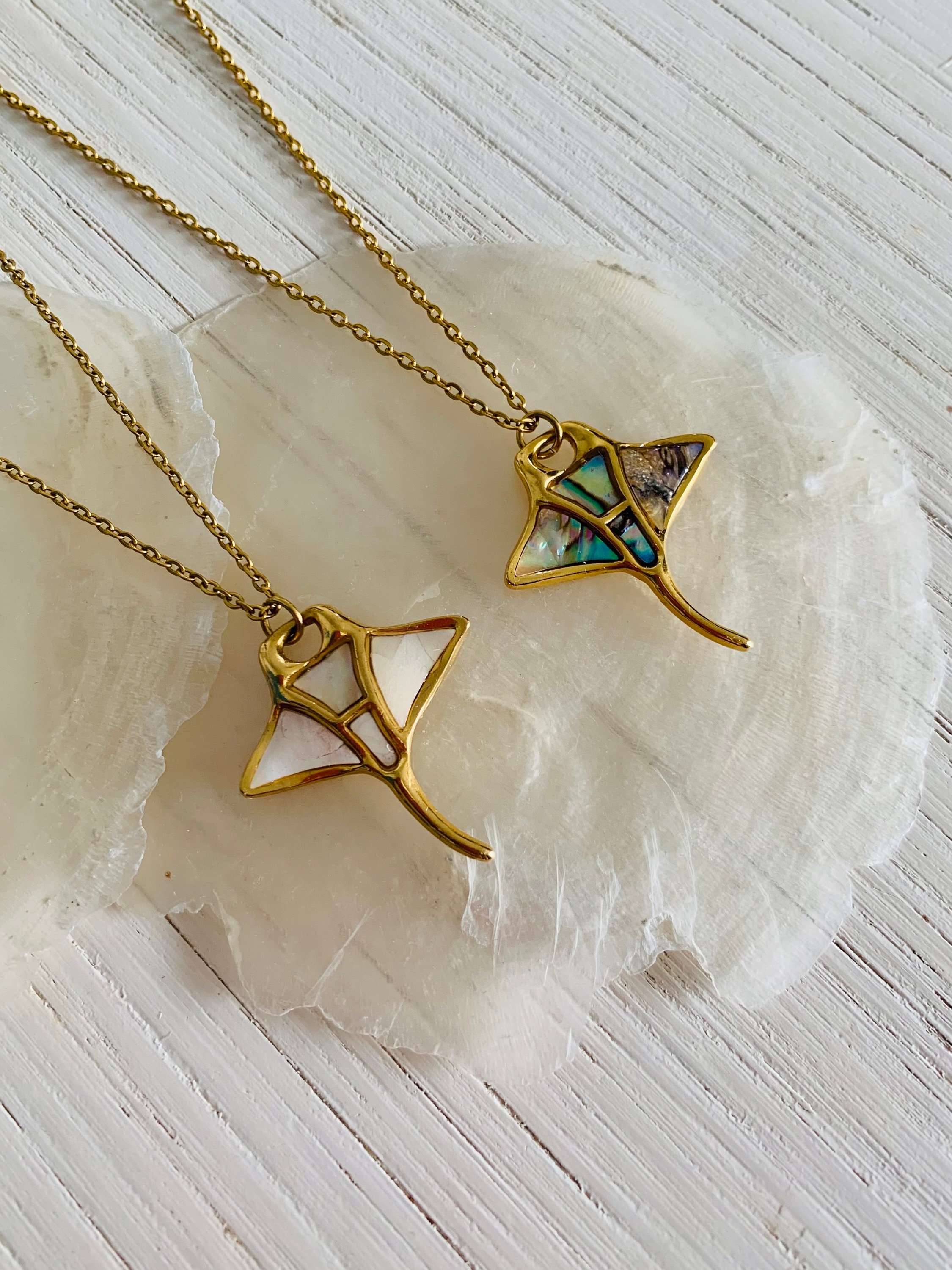 Collier Vintage Avec Pendentif Nacre Abalone - Longue Chaîne - Bijou Ancien Élégant