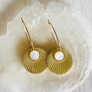 Tahia earrings - Stainless steel and mother-of-pearl earrings - Women's jewelry